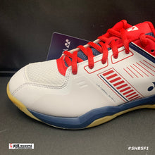 Load image into Gallery viewer, Yonex POWER CUSHION STRIDER FLOW JP VERSION