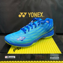 Load image into Gallery viewer, Yonex POWER CUSHION AERUS Z MEN (CYAN)