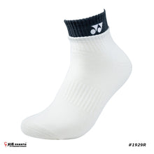 Load image into Gallery viewer, Yonex Tru 3D Socks #SSN-1929R-S (25-28 cm)