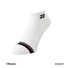 Load image into Gallery viewer, Yonex Women Sneaker in Socks #29235Y JP Version (22-25 cm 3 PAIRS)
