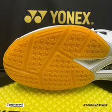 Load image into Gallery viewer, Yonex POWER CUSHION 65 Z WIDE
