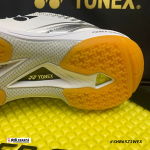 Yonex POWER CUSHION 65 Z WIDE